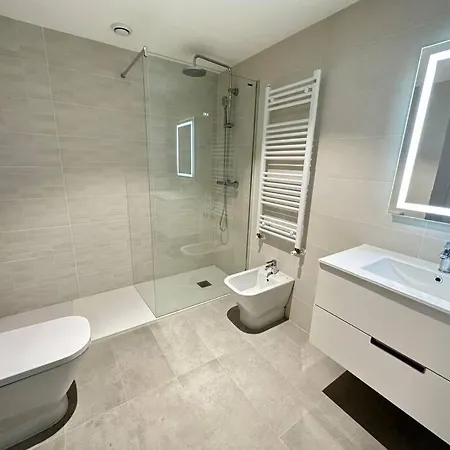 Jacinto Benavente 15, 3a Con Parking Gratis By Ybh Apartamento *