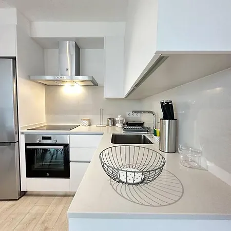 Jacinto Benavente 15, 3a Con Parking Gratis By Ybh Apartamento *