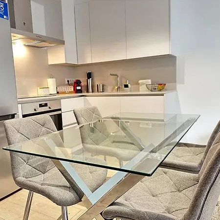 Apartamento Jacinto Benavente 15, 3a Con Parking Gratis By Ybh